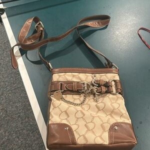 Chaps cross body bag